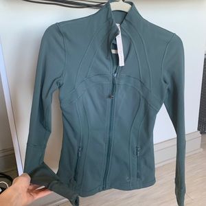 Lulu lemon active jacket size 4